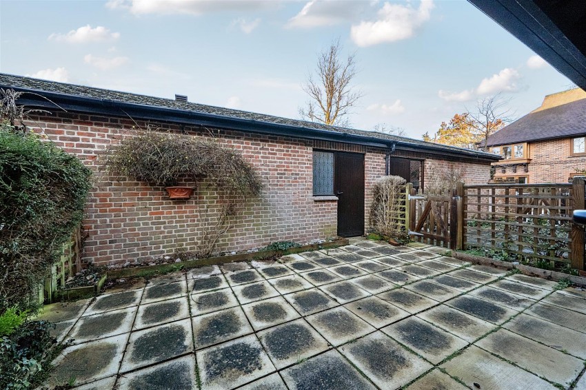 Images for Lyefield Court, Emmer Green, Reading