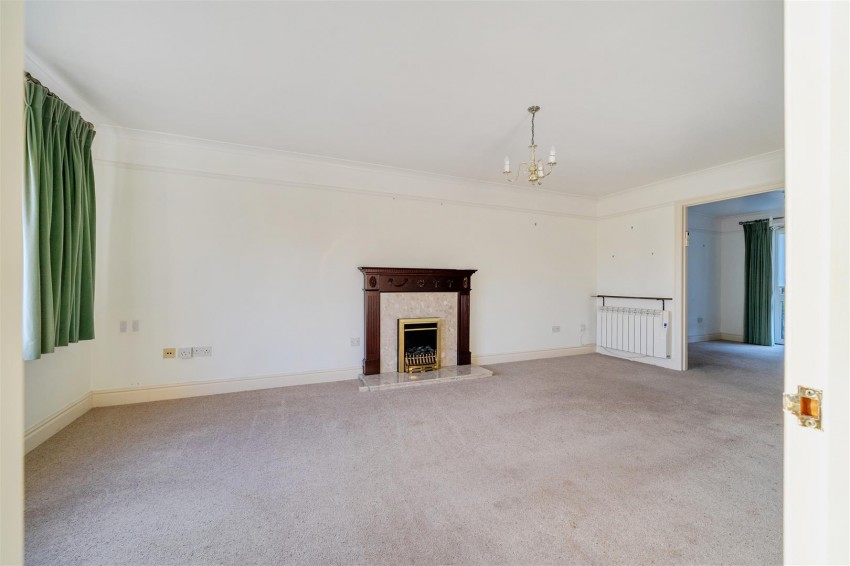 Images for Lyefield Court, Emmer Green, Reading