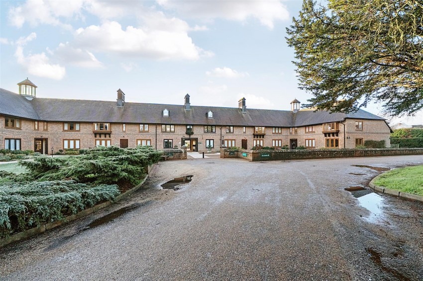 Images for Lyefield Court, Emmer Green, Reading