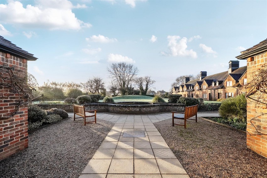 Images for Lyefield Court, Emmer Green, Reading