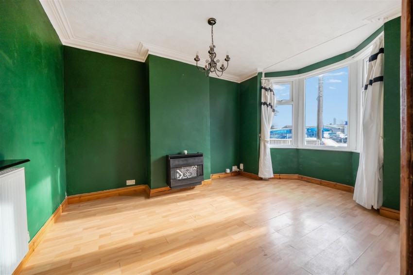 Images for Gosbrook Road, Caversham, Reading