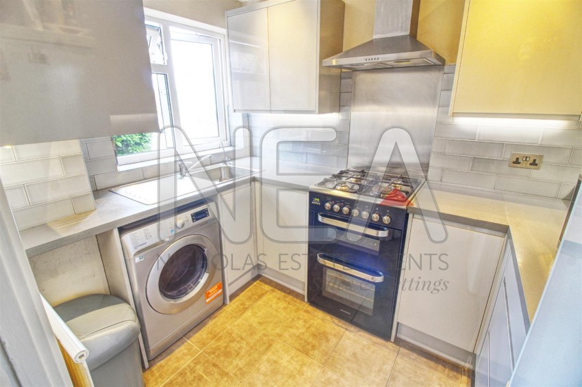 Images for Quantock Avenue, Caversham Park Village, Reading