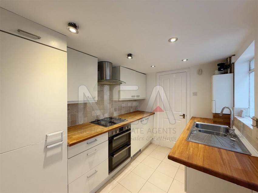 Images for Gosbrook Road, Caversham, Reading