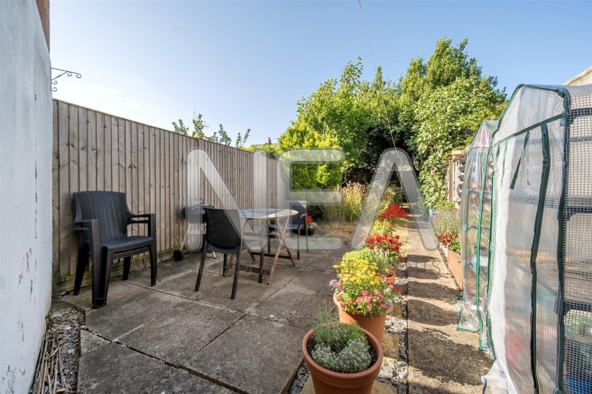 Images for Gosbrook Road, Caversham, Reading