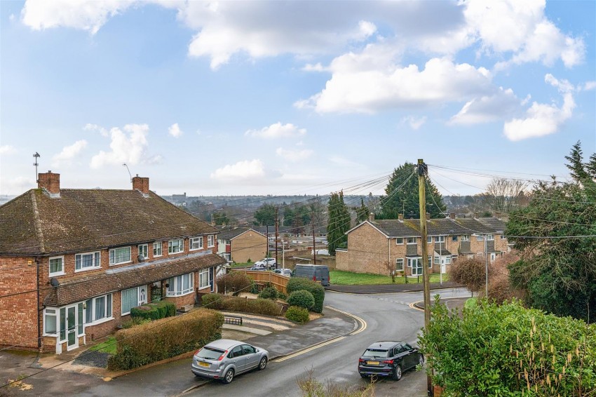 Images for Thirlmere Avenue, Tilehurst, Reading