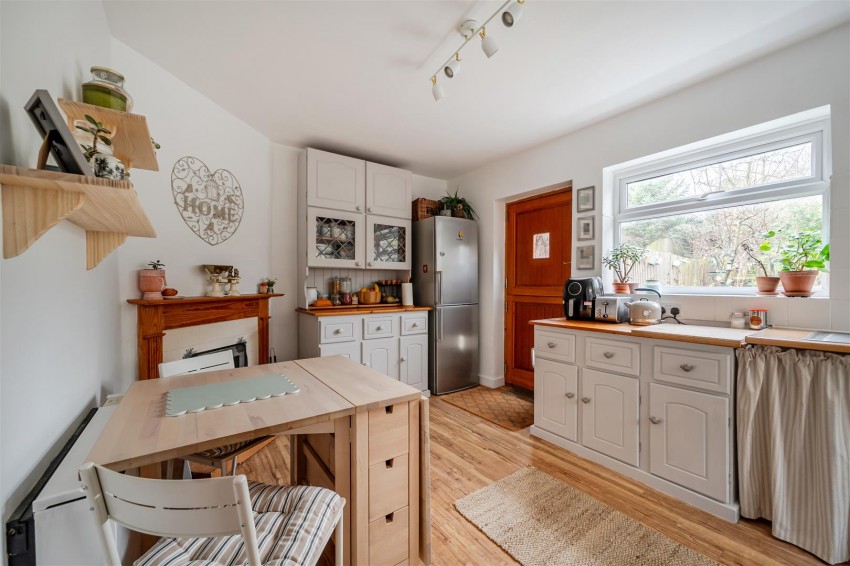 Images for Thirlmere Avenue, Tilehurst, Reading