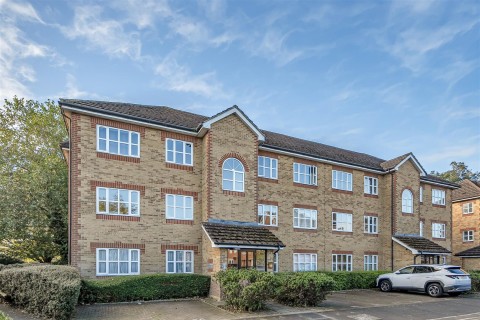 View Full Details for Elliotts Way, Caversham, Reading