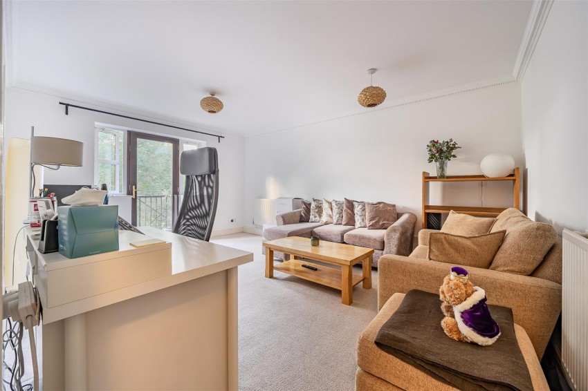 Images for Elliotts Way, Caversham, Reading