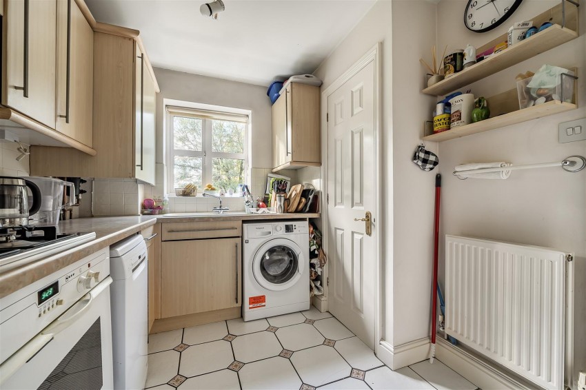 Images for Elliotts Way, Caversham, Reading