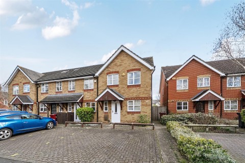 View Full Details for Elliotts Way, Caversham, Reading