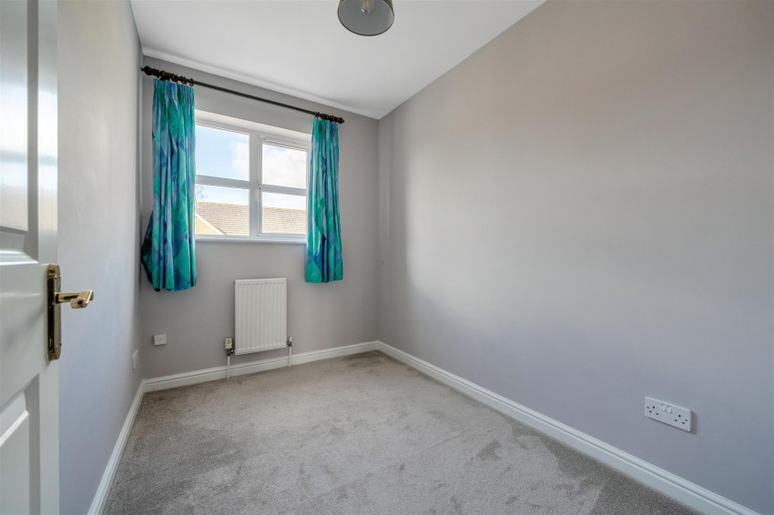 Images for Elliotts Way, Caversham, Reading