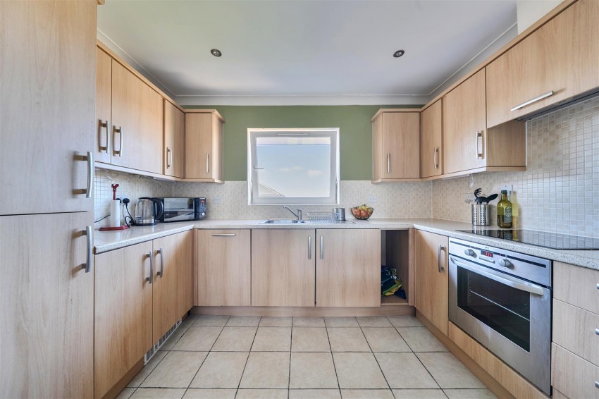 Images for Meadow Way, Caversham, Reading