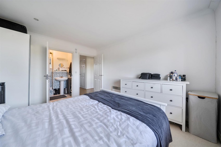 Images for Meadow Way, Caversham, Reading