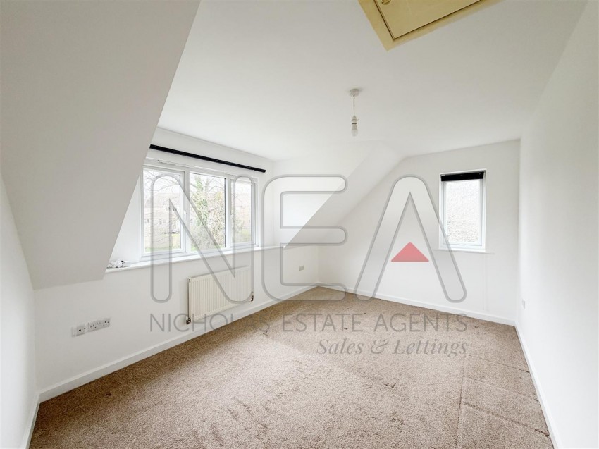 Images for Evesham Road, Emmer Green, Reading