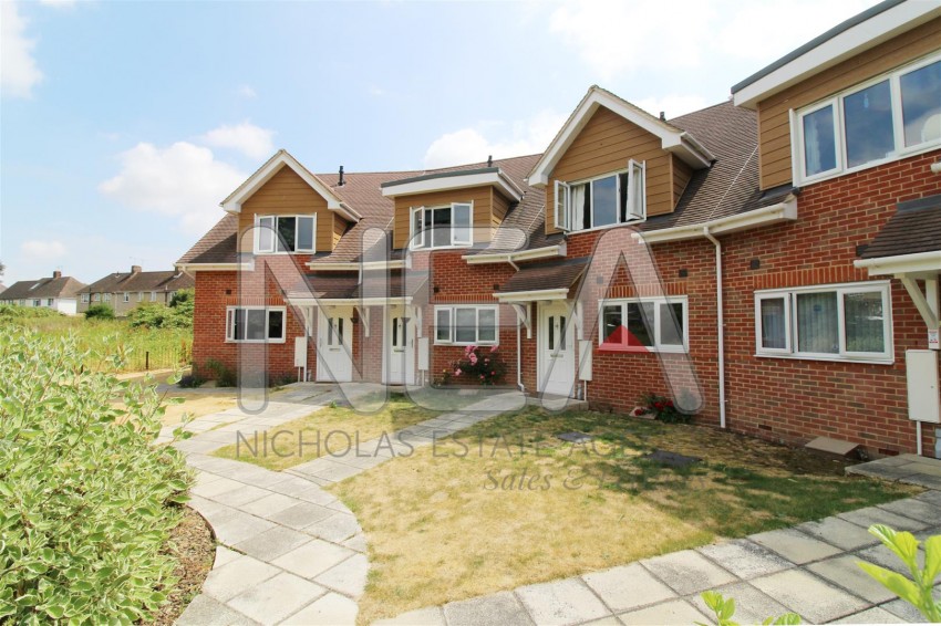 Images for Evesham Road, Emmer Green, Reading