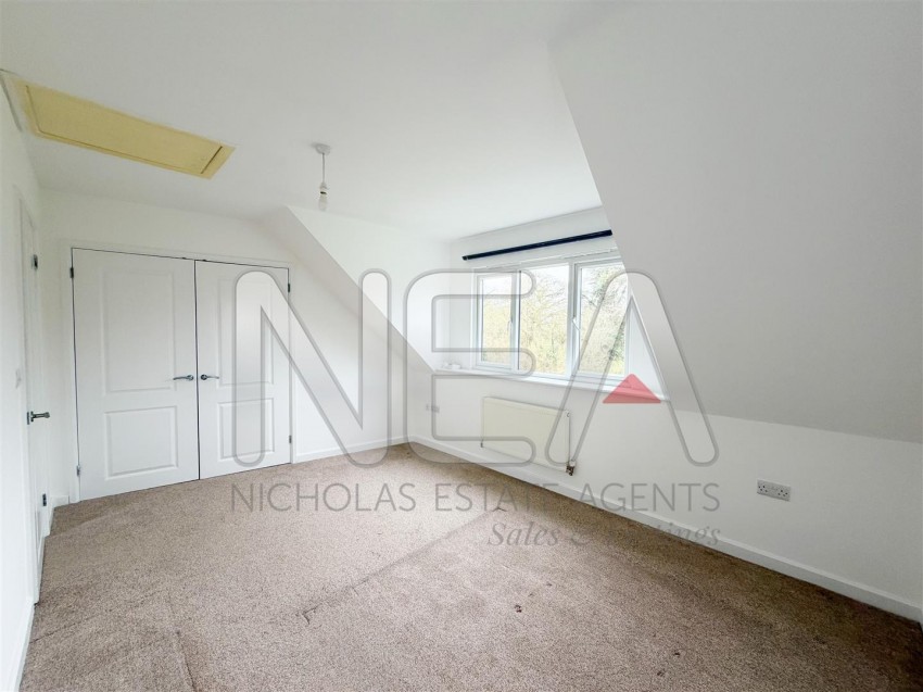 Images for Evesham Road, Emmer Green, Reading