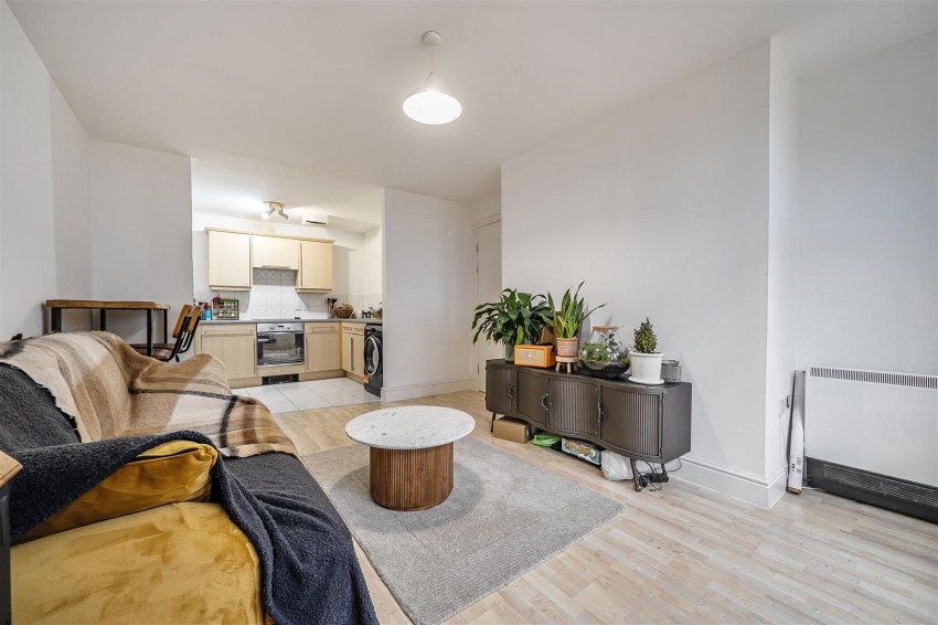 Images for Luscinia View, Napier Road, Reading