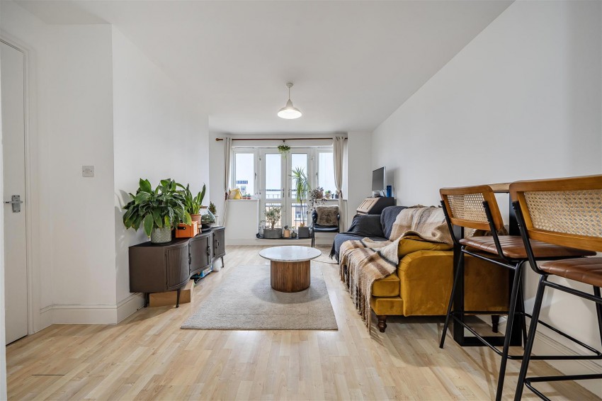 Images for Luscinia View, Napier Road, Reading