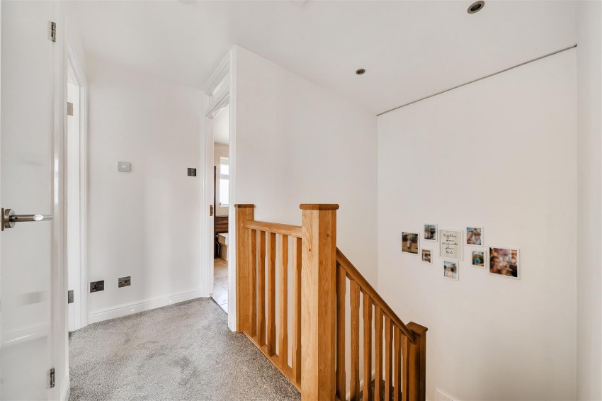 Images for Stirling Close, Caversham, Reading