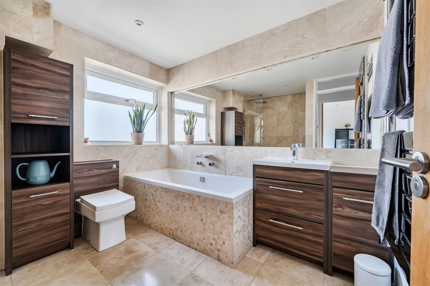 Images for Stirling Close, Caversham, Reading