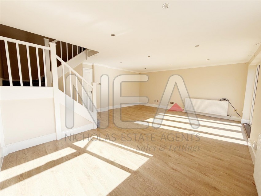 Images for Harlech Avenue, Caversham Park Village, Reading