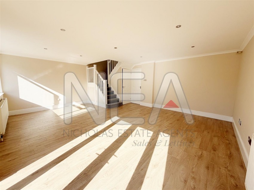 Images for Harlech Avenue, Caversham Park Village, Reading