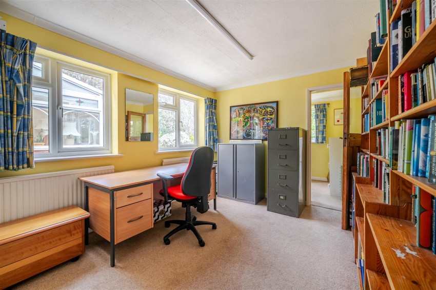 Images for Beechview, Kidmore Road, Caversham, Reading