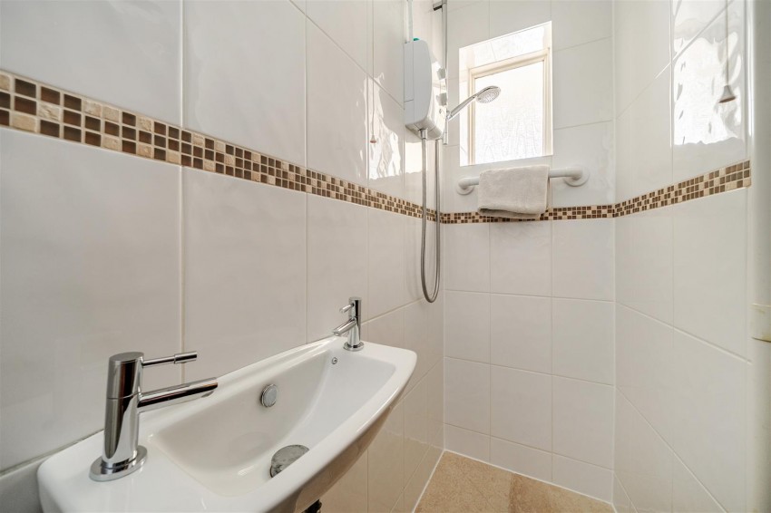 Images for Beechview, Kidmore Road, Caversham, Reading