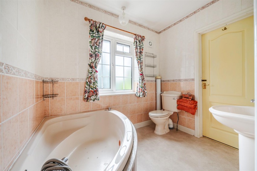 Images for Beechview, Kidmore Road, Caversham, Reading