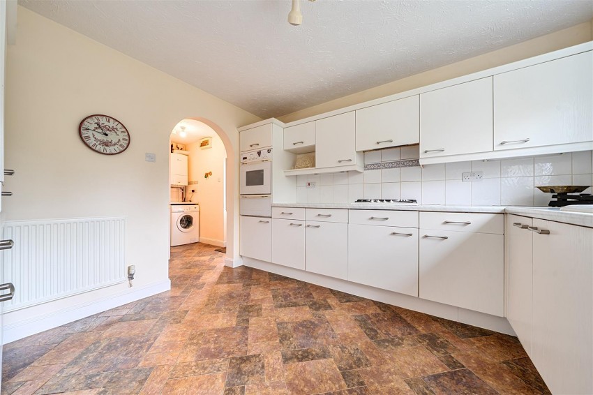 Images for Hunters Chase, Caversham, Reading