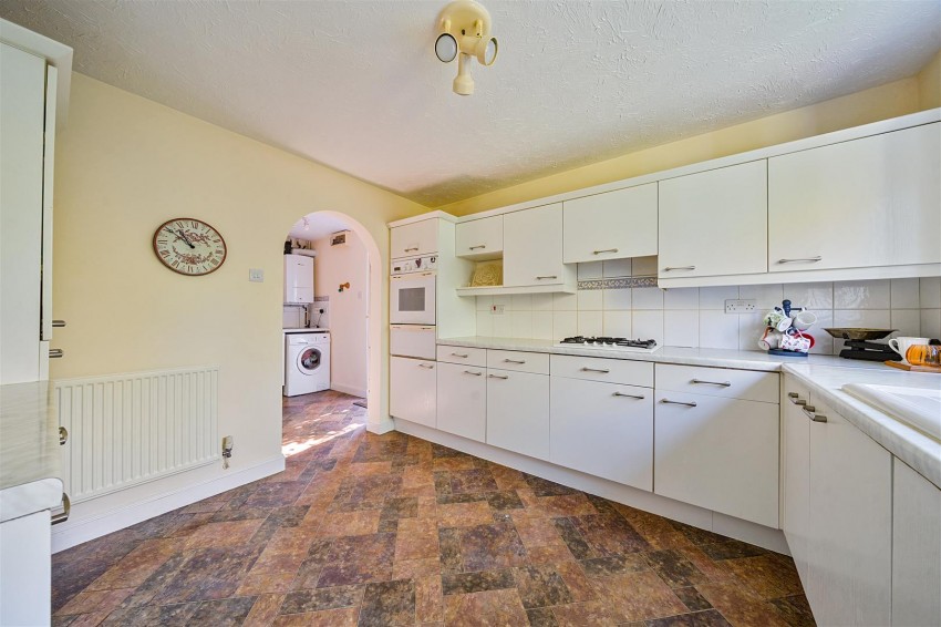 Images for Hunters Chase, Caversham, Reading