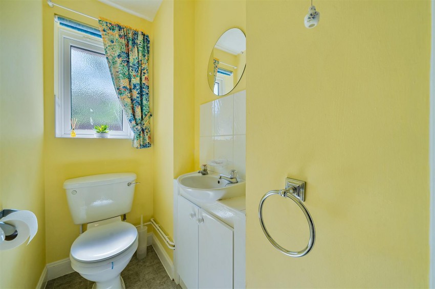 Images for Hunters Chase, Caversham, Reading