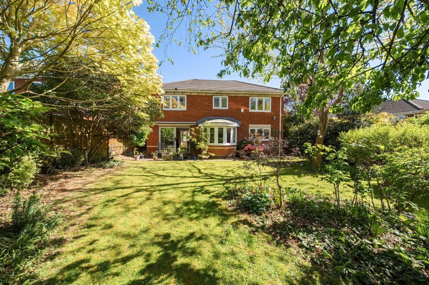 Images for Hunters Chase, Caversham, Reading