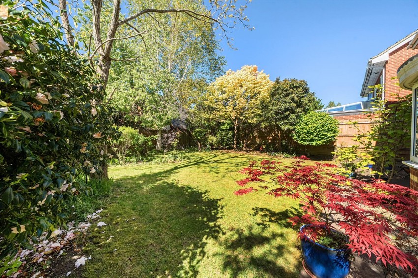 Images for Hunters Chase, Caversham, Reading