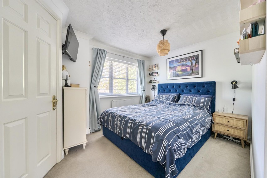 Images for Dickens Close, Caversham, Reading