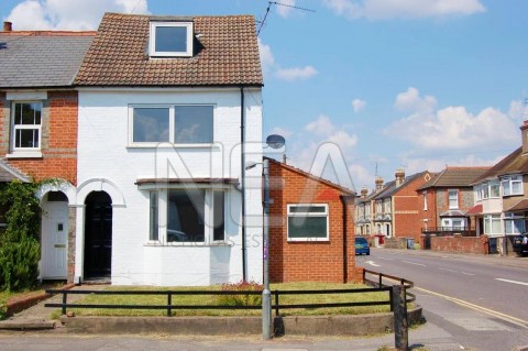 View Full Details for Gosbrook Road, Caversham, Reading