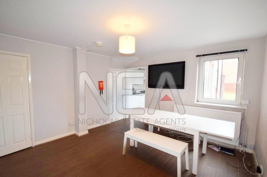 Images for Gosbrook Road, Caversham, Reading