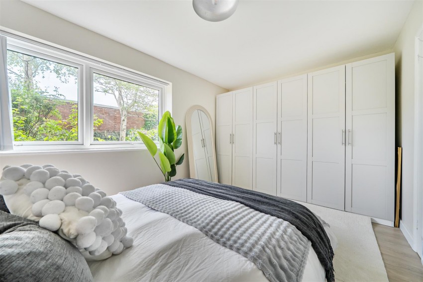Images for West Fryerne, Parkside Road, Reading