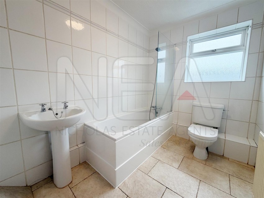 Images for Burcombe Way, Emmer Green, Reading