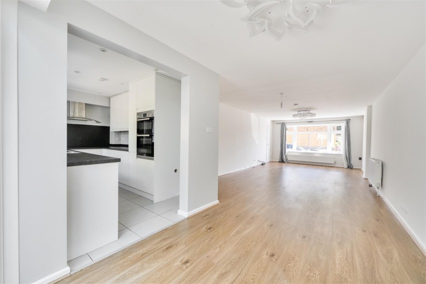 Images for Highbridge Close, Caversham, Reading