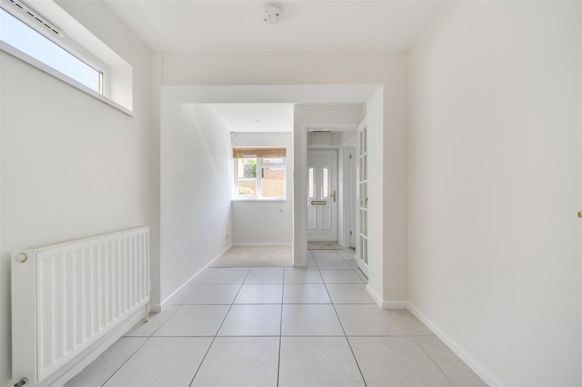 Images for Highbridge Close, Caversham, Reading