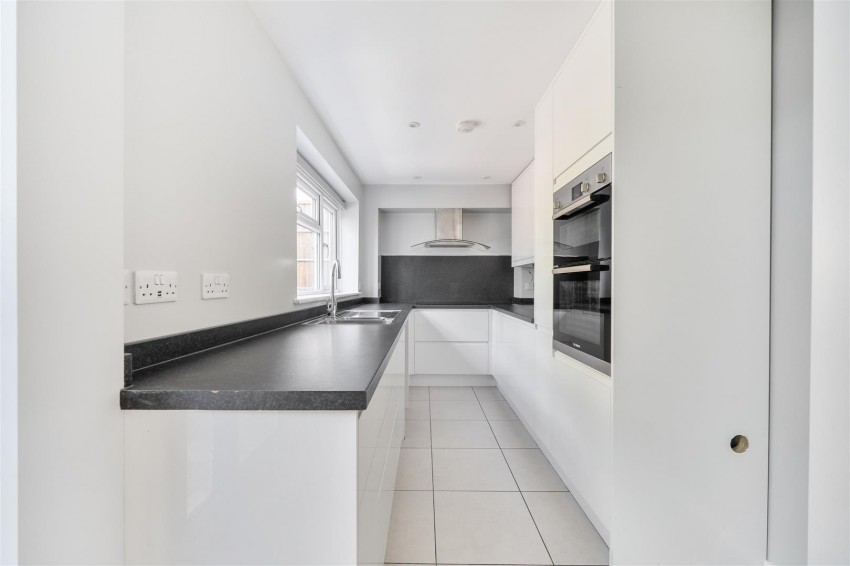 Images for Highbridge Close, Caversham, Reading