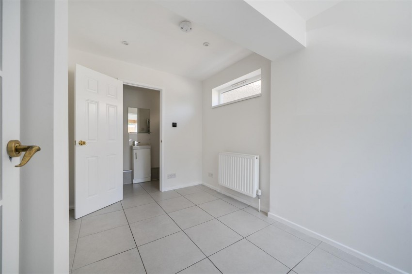Images for Highbridge Close, Caversham, Reading