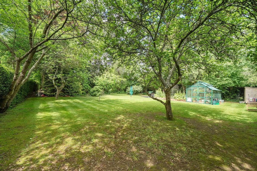 Images for Coopers Pightle, Kidmore End, Reading