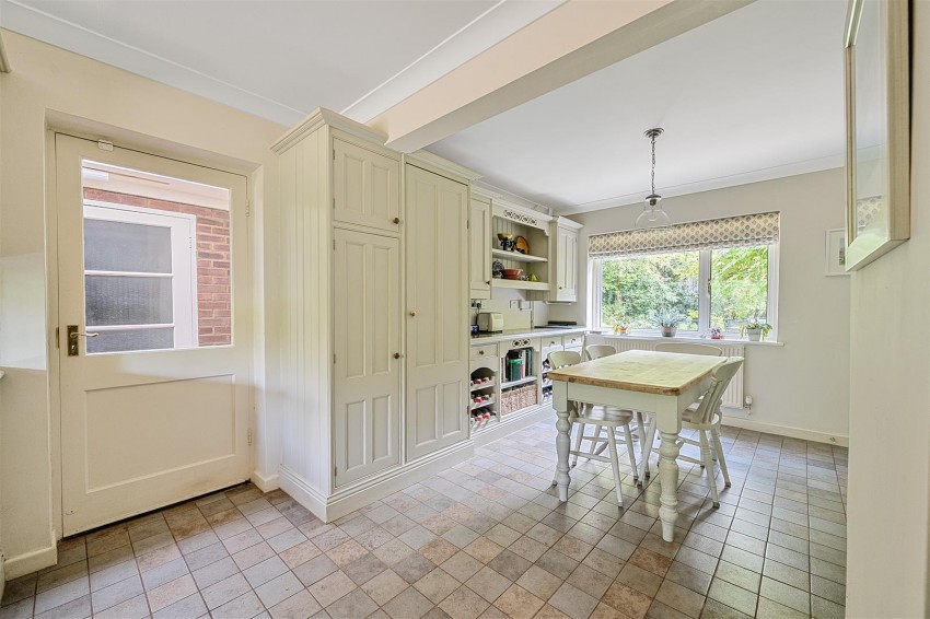 Images for Coopers Pightle, Kidmore End, Reading