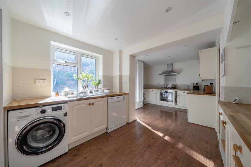 Images for Sheridan Avenue, Caversham, Reading
