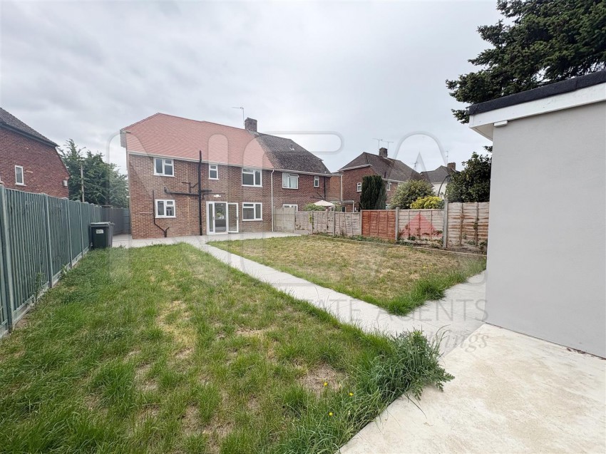 Images for Knights Way, Emmer Green, Reading