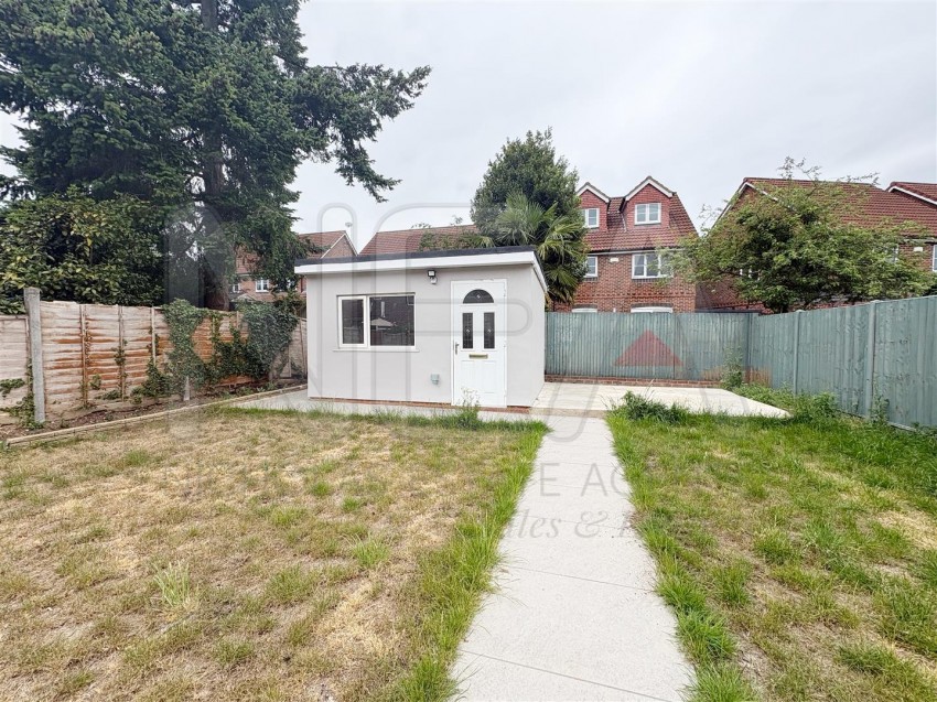 Images for Knights Way, Emmer Green, Reading