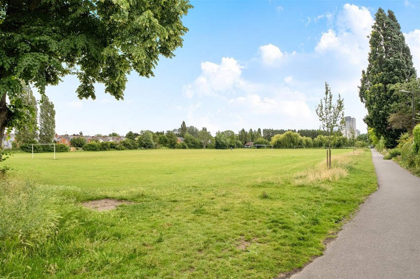 Images for Elizabeth House, Gosbrook Road, Caversham, Reading