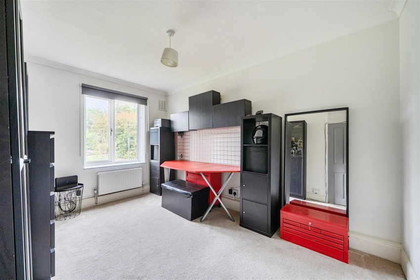 Images for Elizabeth House, Gosbrook Road, Caversham, Reading